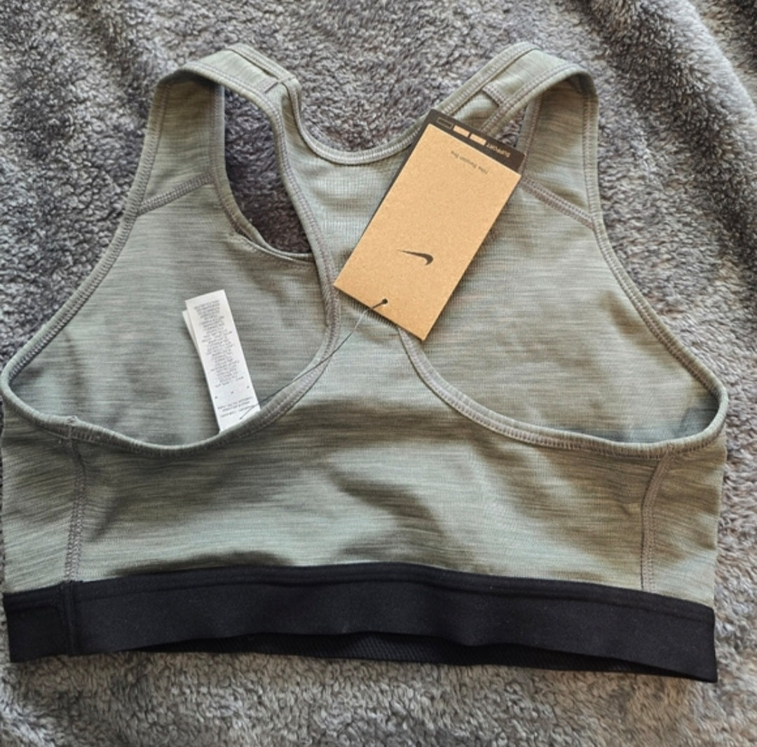 New Women's Nike Sports Bra