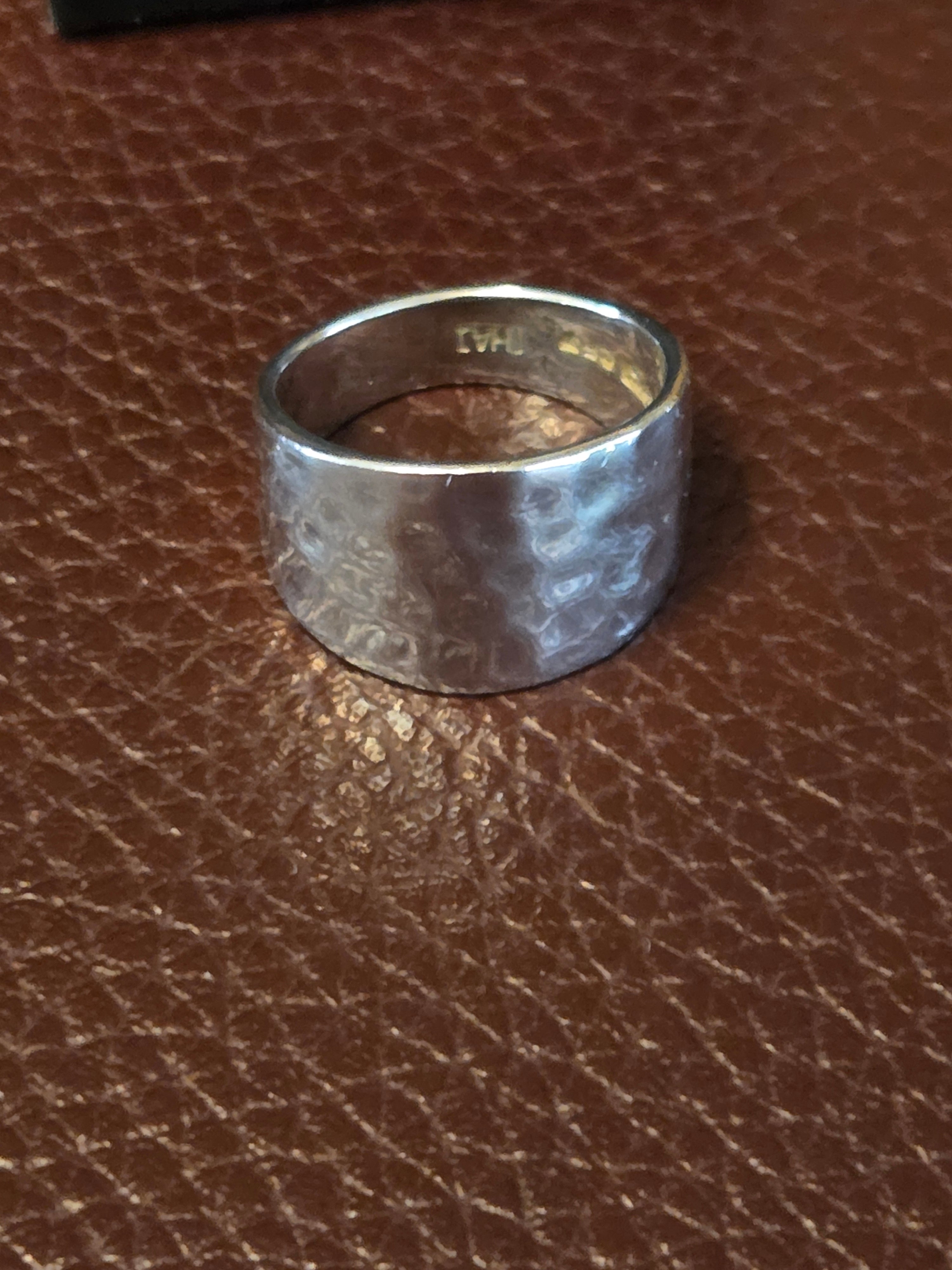 Ladies Hammered silver ring