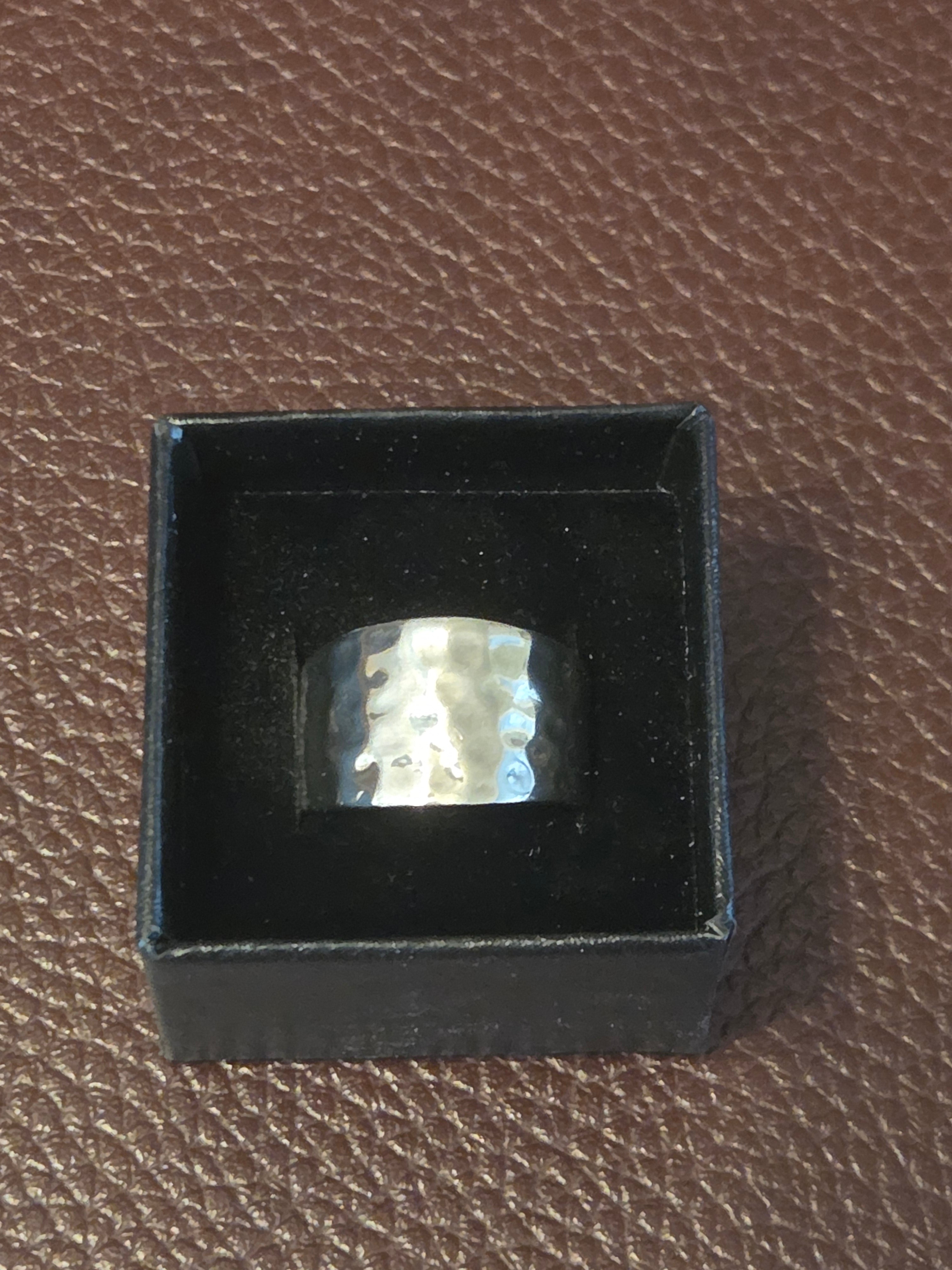 Ladies Hammered silver ring