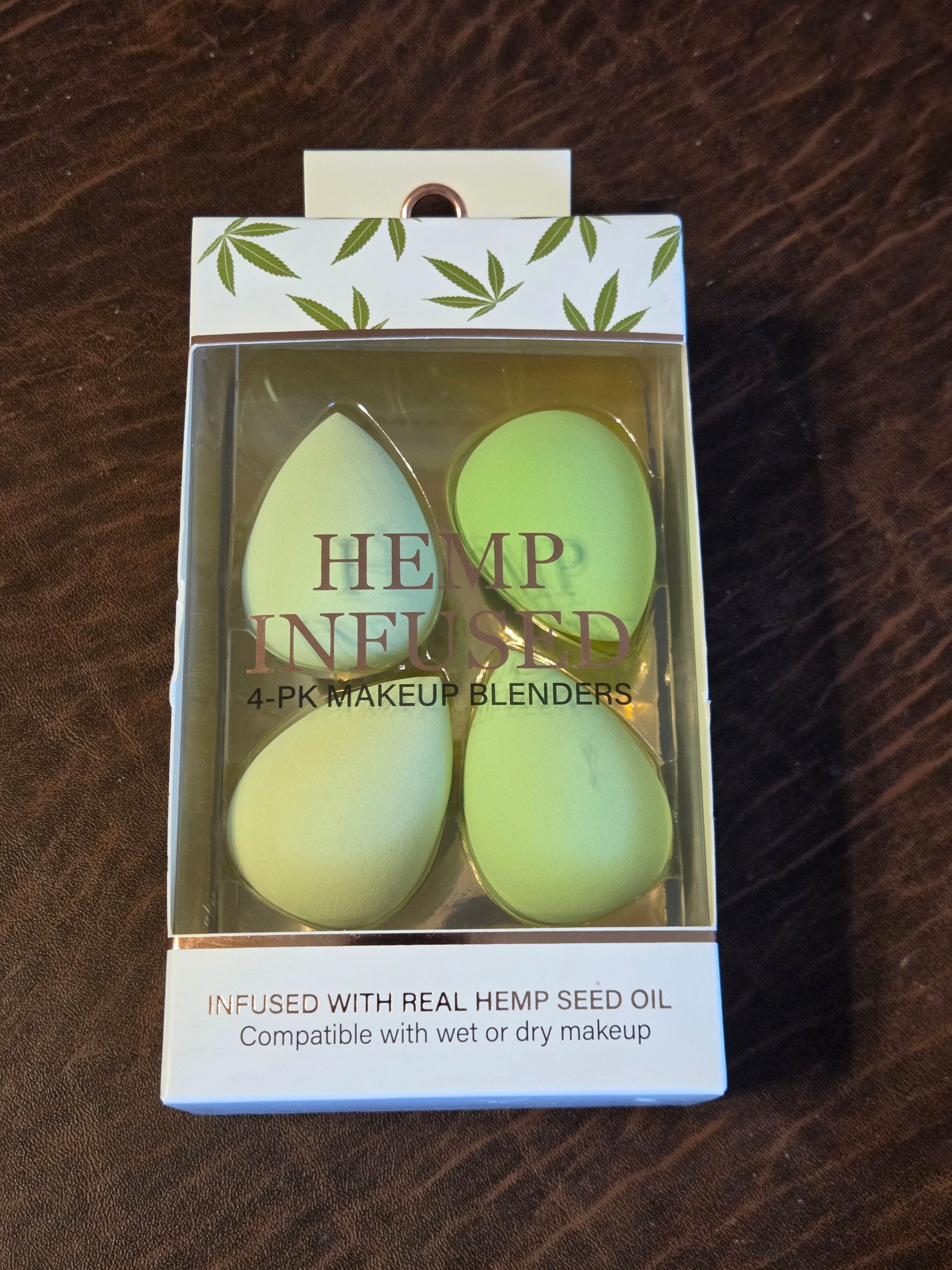 Hemp-Infused Makeup Blender