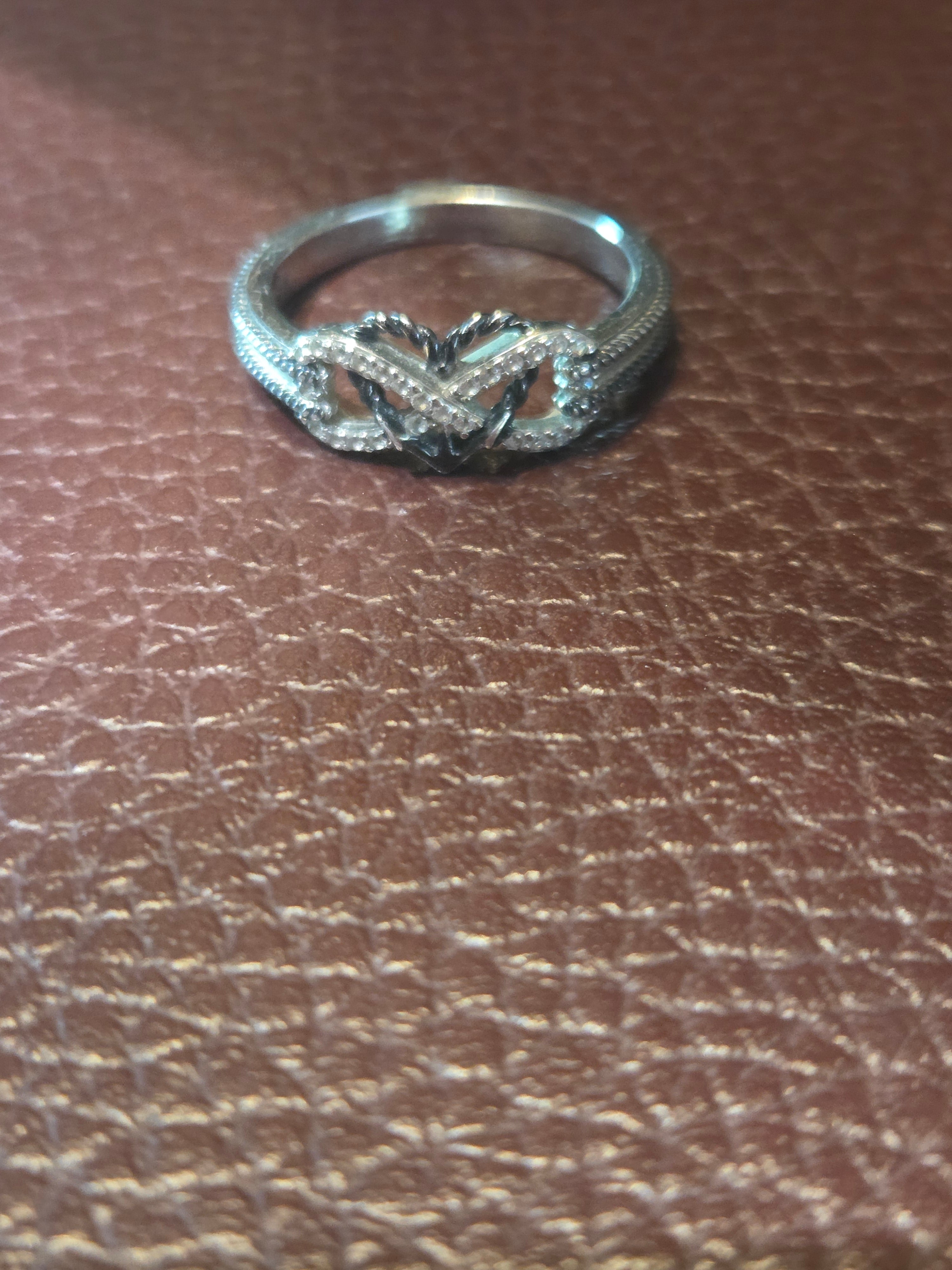 Ladies Silver and Black Plared Anchor Heart Ring