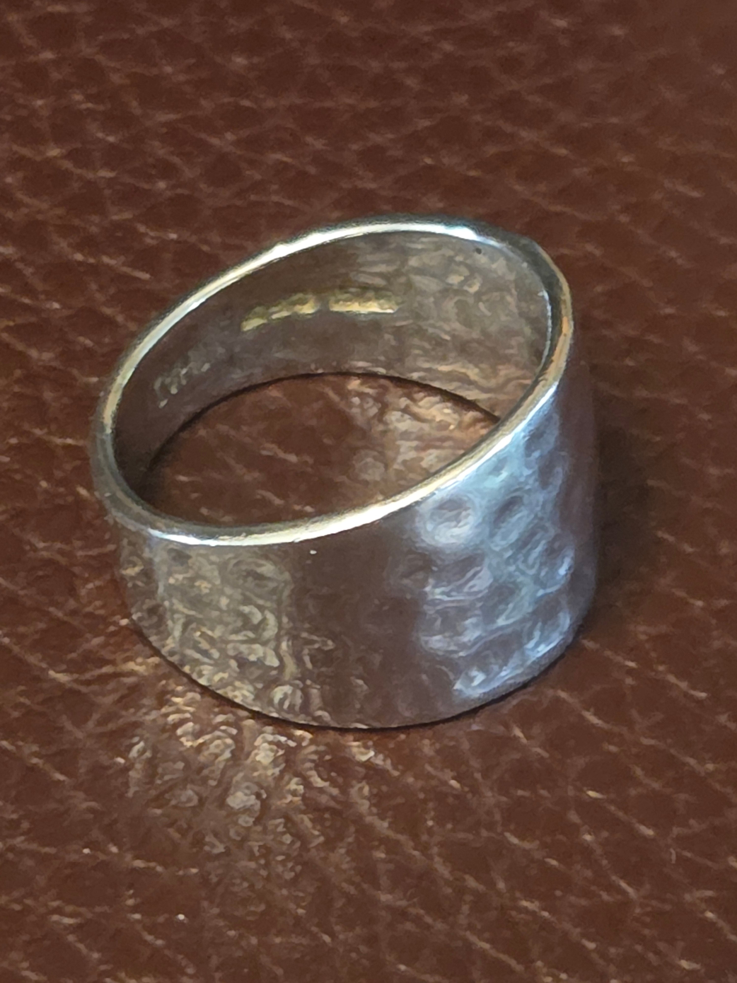 Ladies Hammered silver ring