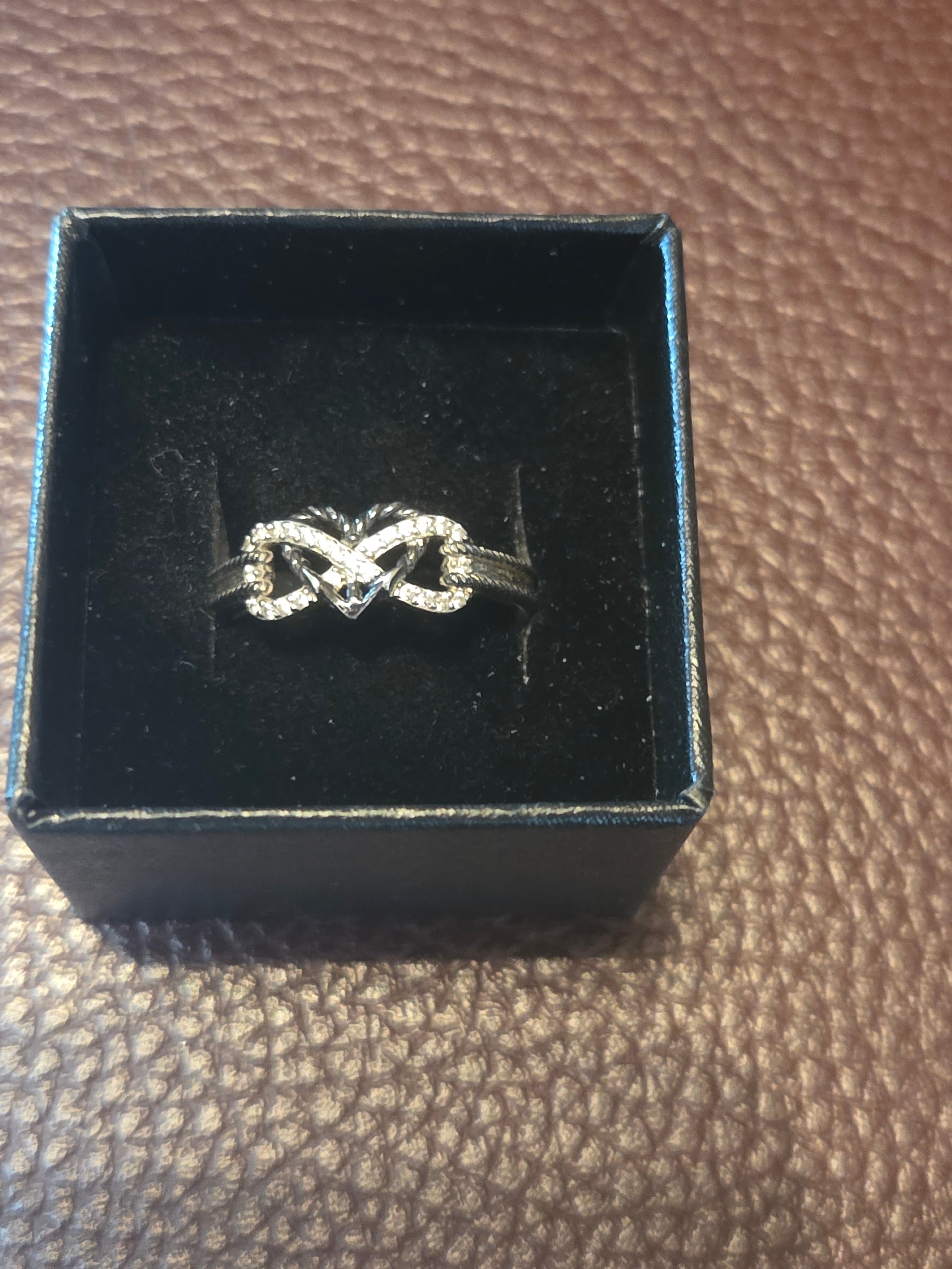 Ladies Silver and Black Plared Anchor Heart Ring